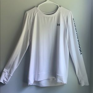 White Under Armour sweatshirt size large